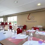 Отель Kyriad Direct