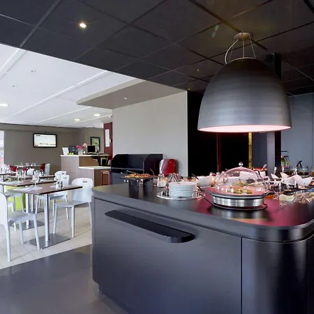 Kyriad Direct Épinal