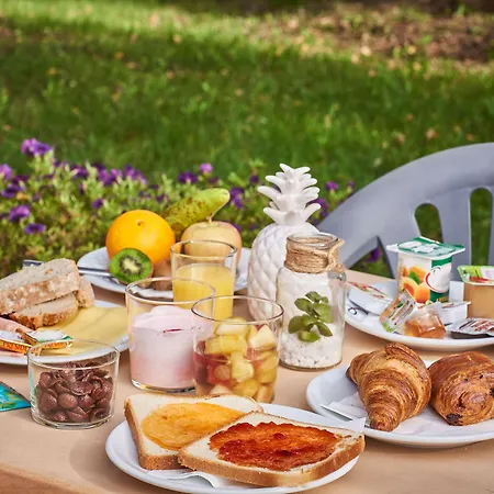 Kyriad Direct 2* Épinal