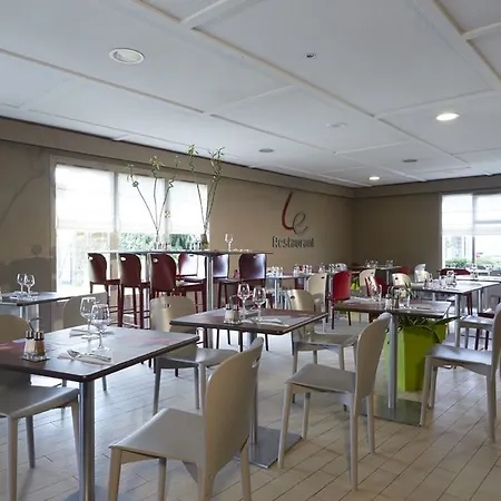 Kyriad Direct Hotel