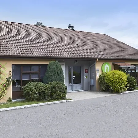 Kyriad Direct 2* Épinal