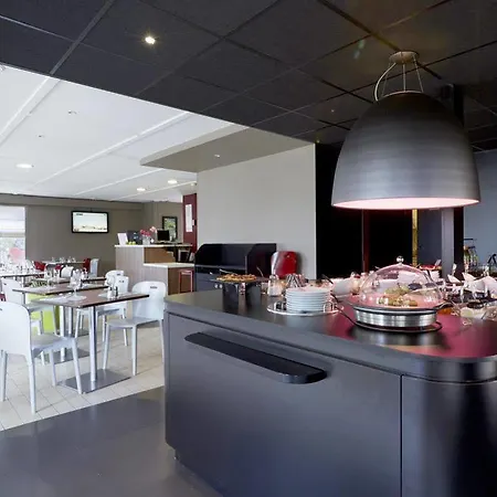 Kyriad Direct Hotel