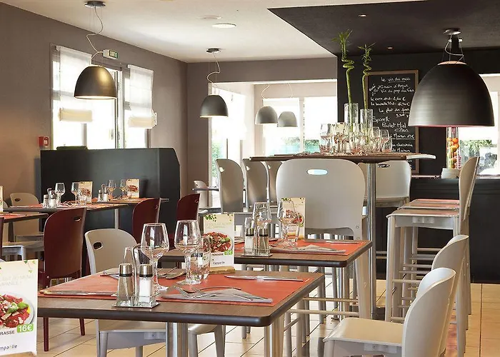 Kyriad Direct 酒店 2*