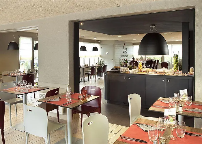 Hotel Kyriad Direct Épinal